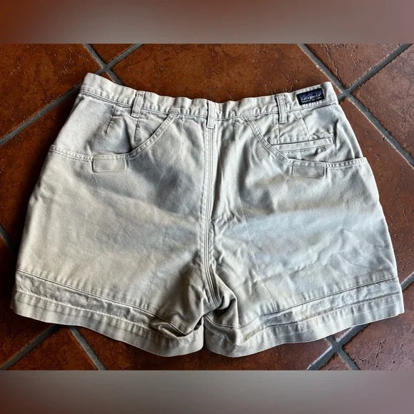 Patagonia organic cotton shorts.  Great shorts, just lost weight and don’t fit. - Picture 2 of 4